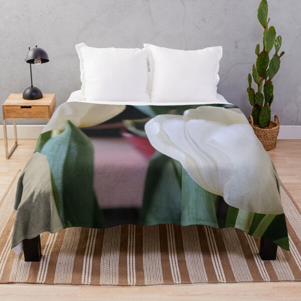 Item preview, White tulipes designed and sold by Sihamedtaha.