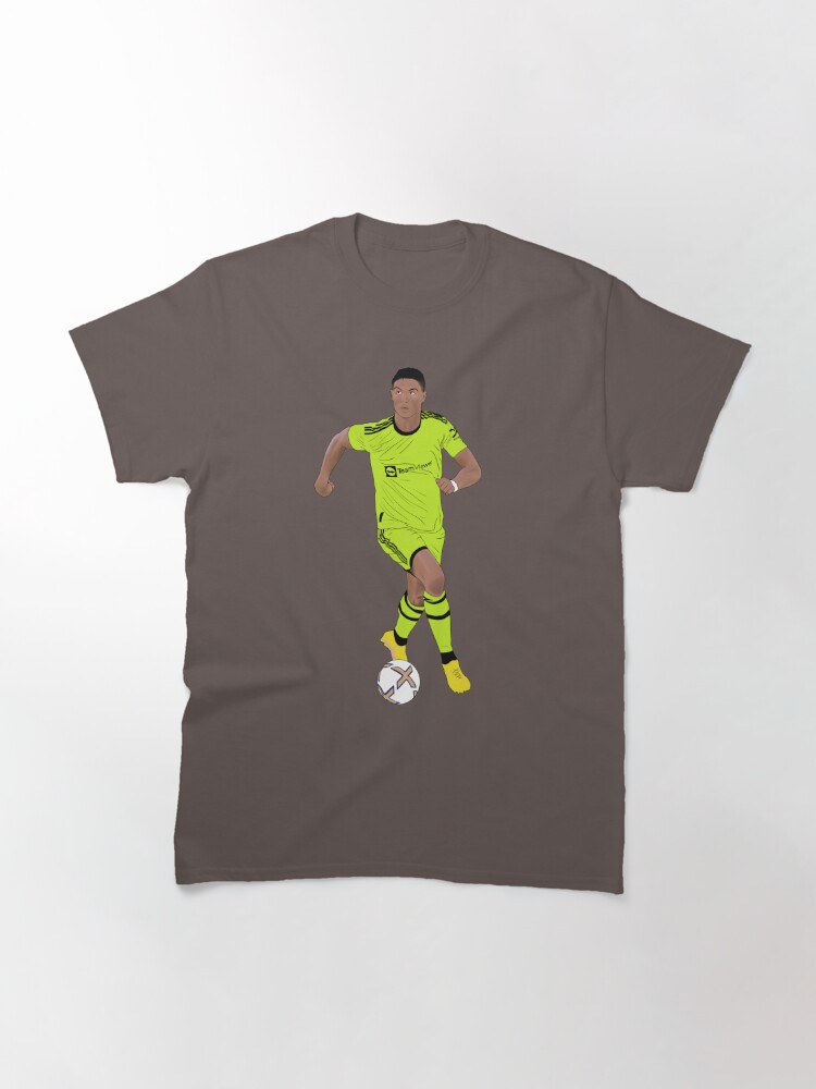 T-shirt enfant for Sale avec l'œuvre « Cristiano Ronaldo Ballon Kiss United  » de l'artiste Hevding