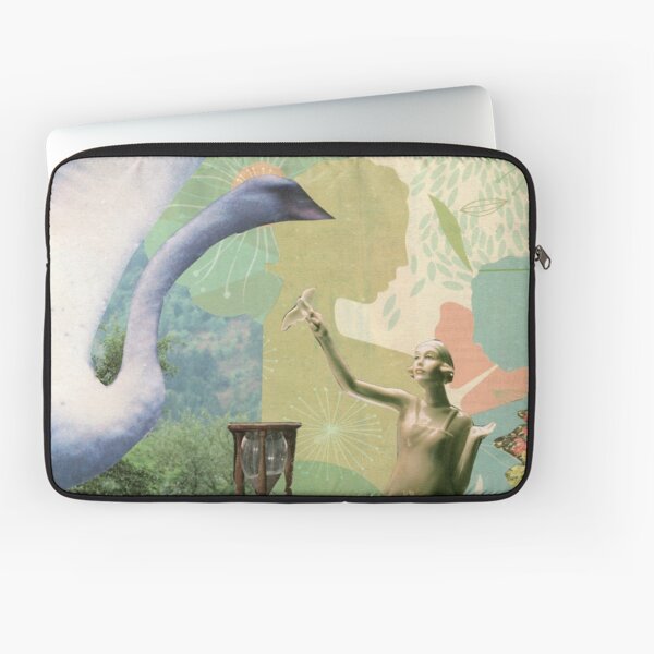 COMING HOME Laptop Sleeve