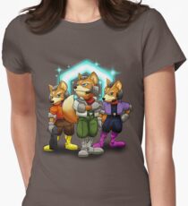Fox Victory Pose T-Shirt Women's Fitted T-Shirt