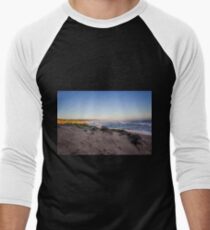 Sand dunes at Gunnamatta Surf Beach, Mornington Peninsula, Victoria, Australia. Men's Baseball ¾ T-Shirt