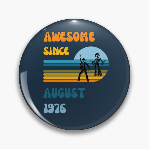 Artikelvorschau, Großartig seit August 1976 | Geboren im August 1976 | Hergestellt im August 1976 | Legende seit August 1976 | Geburtstagsgeschenk für 46-jährige Mutter, Vater, Oma, Opa | Vintage-Retro-Geschenkidee zum 70er-Jahre-Geburtstag entworfen und verkauft von Saffire6.