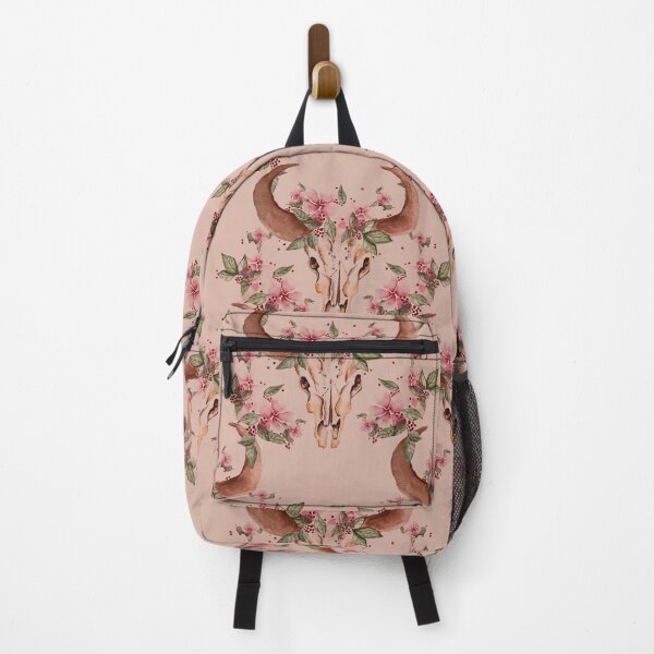 Vista previa del artículo con la obra «Cráneo de vaca y patrón de acuarela floral», diseñado y vendido por prittyawesome.