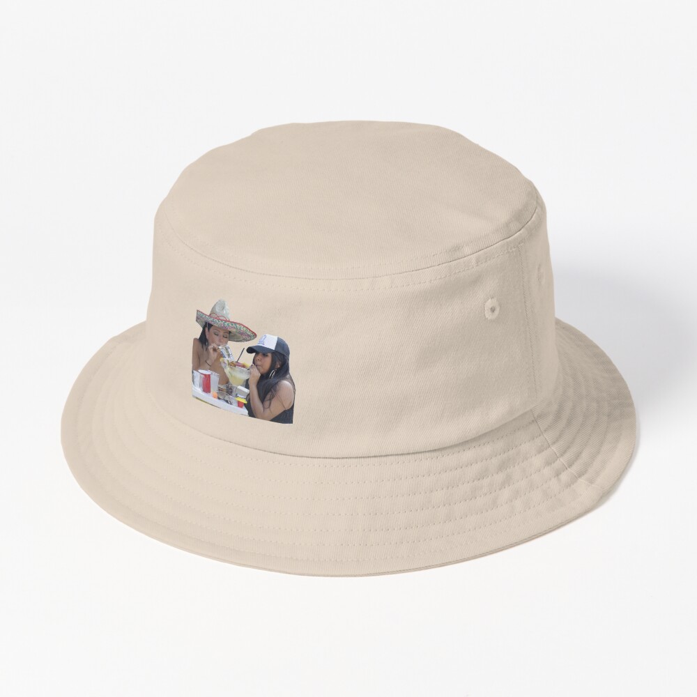 Artikel-Vorschau von Bucket Hat, designt und verkauft von pnkrose.