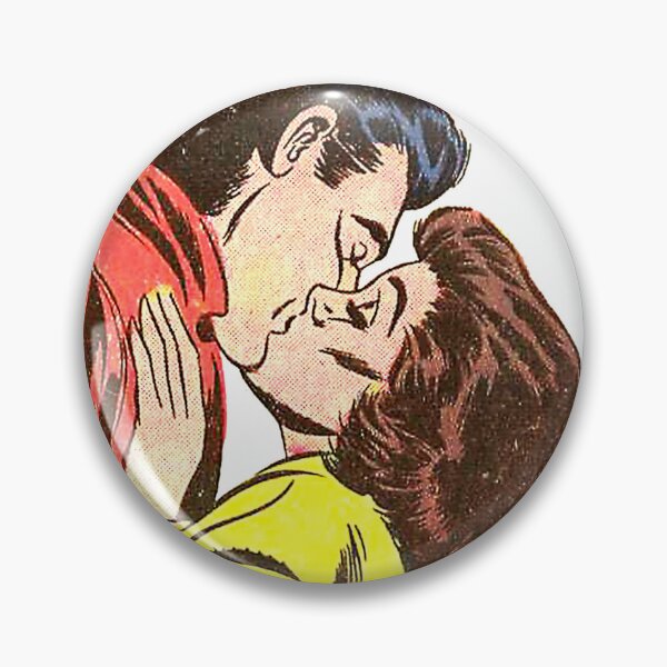 Aperçu de l'œuvre Un baiser qui parlait d'amour ! créée et vendue par Mirthful Merch.