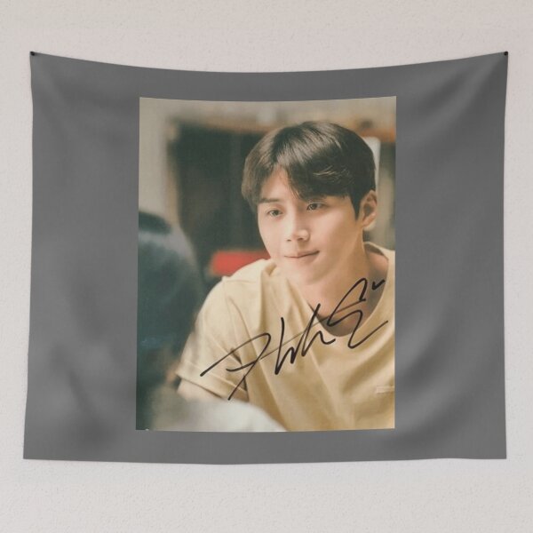 Item preview, Kim Seon Ho Signed designed and sold by PabloMontalv.