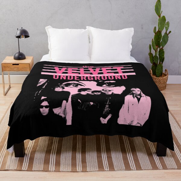 Aperçu de l'œuvre L'éventail de cadeaux Velvet Andy Warhol Nico créée et vendue par CristinaFerrer.