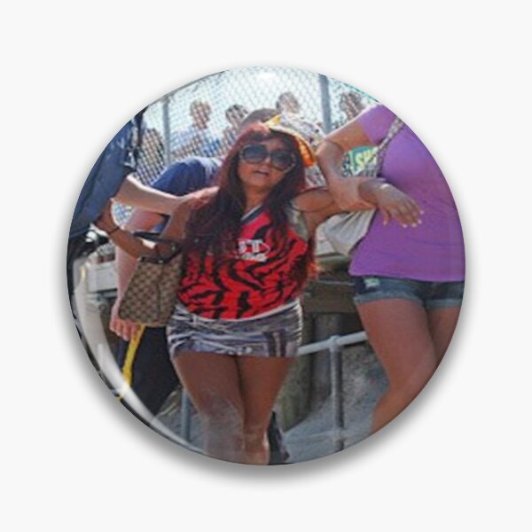 Item preview, Snooki getting arrested on the beach designed and sold by CNCOZ.