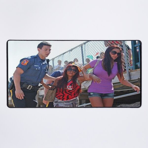 Item preview, Snooki getting arrested on the beach designed and sold by CNCOZ.
