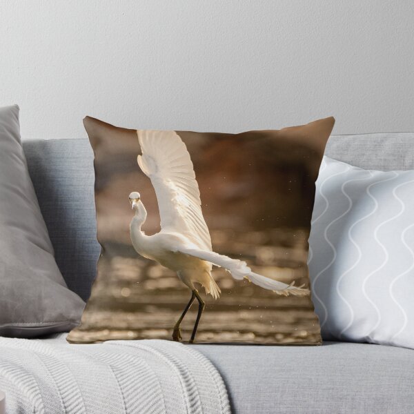 Aperçu de l'œuvre Aigrette neigeuse dansant dans l'air créée et vendue par BowToe.
