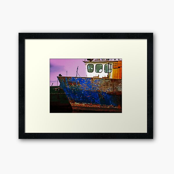 TAMAR STAR Framed Art Print