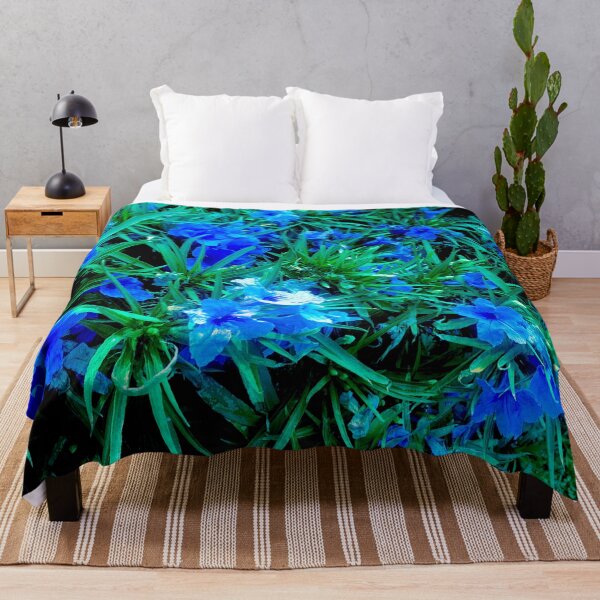 Item preview, Flores verdes azules de Iritof designed and sold by iritof.