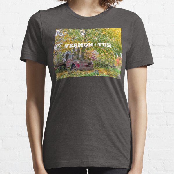 Vermontuh Essential T-Shirt