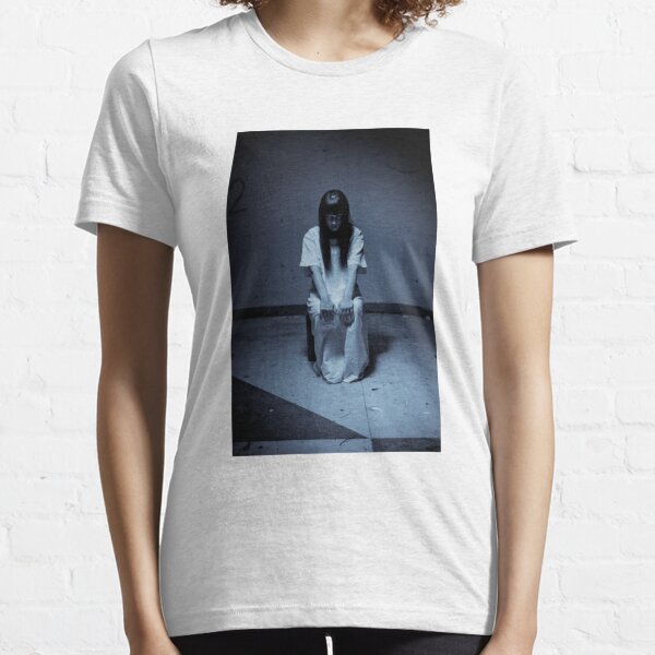 Horror Scary Woman in White Dress Essential T-Shirt