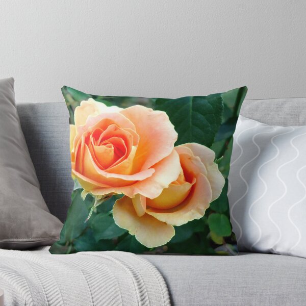 Aperçu de l'œuvre Two roses créée et vendue par WeepingLight.
