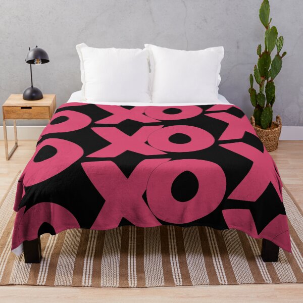 Artikelvorschau, XO-Textkunst in dunklem Rosa entworfen und verkauft von AngelDawnDesign.