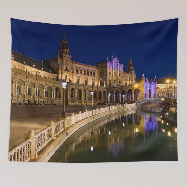 Aperçu de l'œuvre La magie nocturne andalouse - la magnifique Plaza de Espana à Séville Espagne créée et vendue par Georgia Mizuleva.