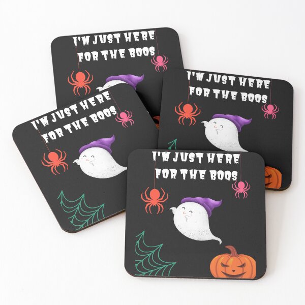 Artikelvorschau, I'm Just Here For The Boos - Süßer Geist mit lila Hut Spiders Evil Pumpkin Cobweb entworfen und verkauft von Mechanical-Artt.
