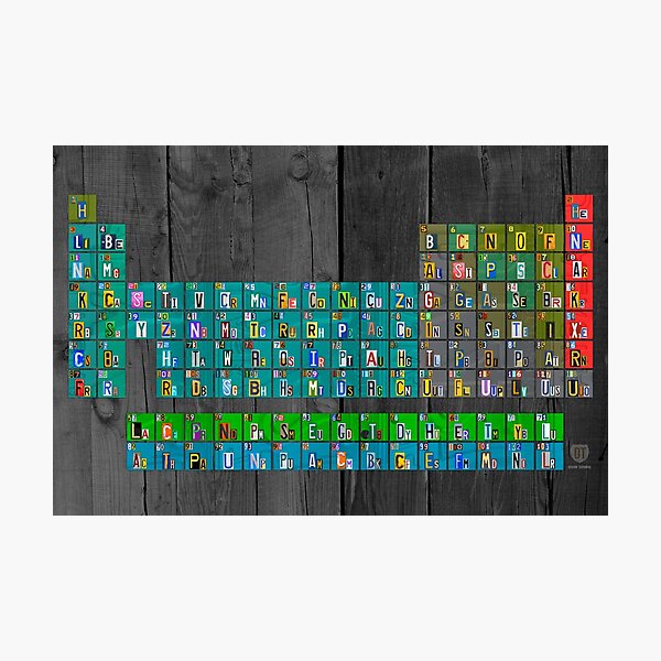 Aperçu de l'œuvre License Plate Art Recycled Periodic Table Of The Elements By Design Turnpike créée et vendue par designturnpike.