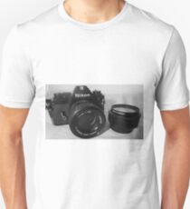 Nikon EM plus Lens Unisex T-Shirt