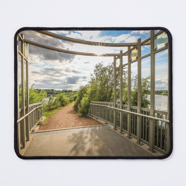 Artikelvorschau, Brücke über Purgatory Creek bei Sonnenuntergang entworfen und verkauft von Susan Rydberg.