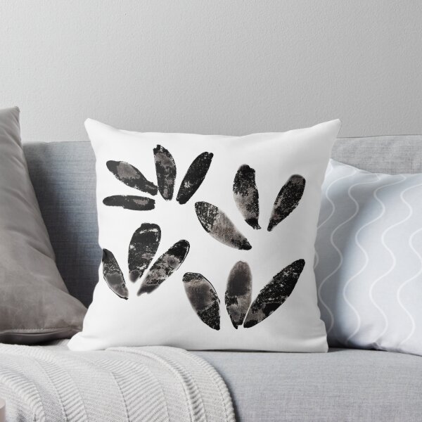 Feuilles 8 Throw Pillow