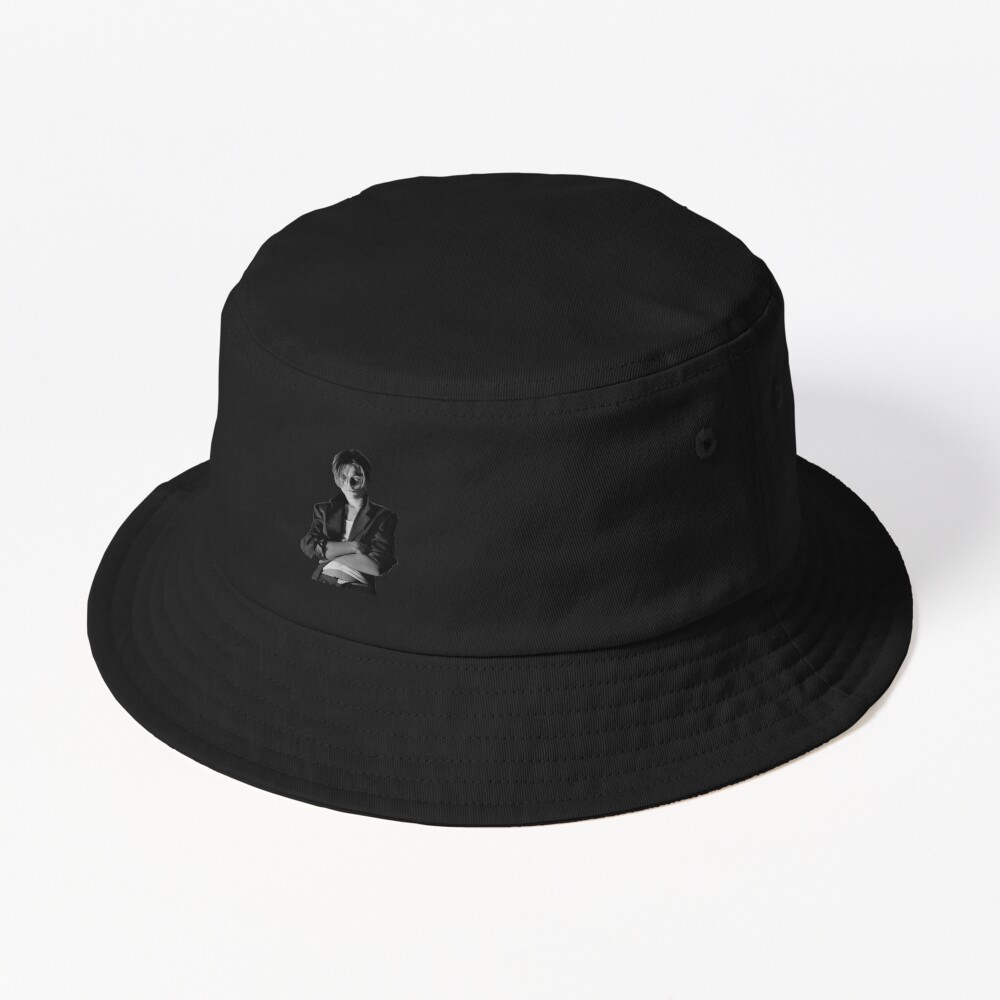 Discover Leonardo DiCaprio Bucket Hat