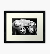 GAMECUBE CONTROLLER | RETRO FILTER Framed Print