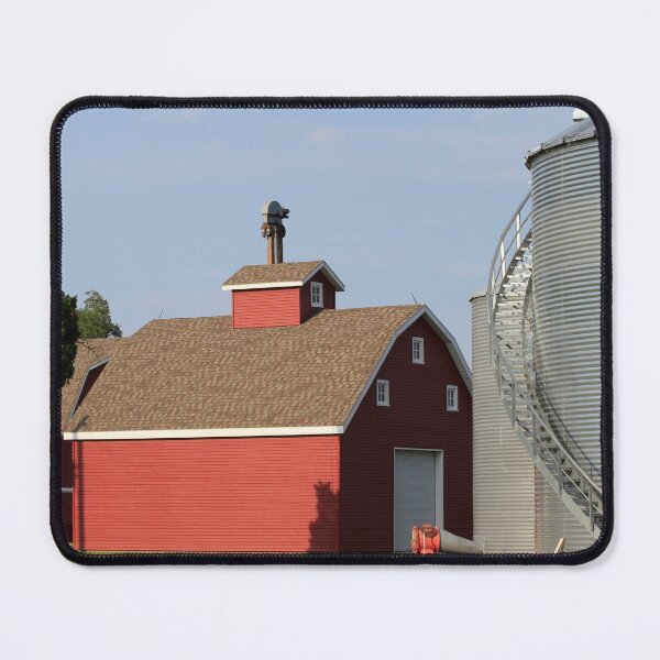 Artikelvorschau, Kansas Red Barn mit blauem Himmel auf einem Bauernhof entworfen und verkauft von ROBERTDBROZEK.