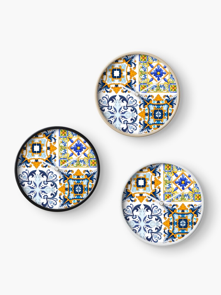Imagen 3 de 4, Reloj con la obra Copia de azulejos sicilianos, mediterráneos, mosaicos, ornamentales. , diseñada y vendida por MariaMarinova.