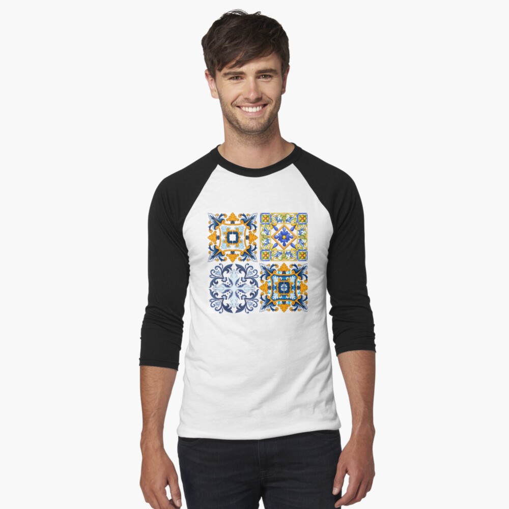 Vista previa del artículo con la obra «Camiseta ¾ estilo béisbol», diseñado y vendido por MariaMarinova.