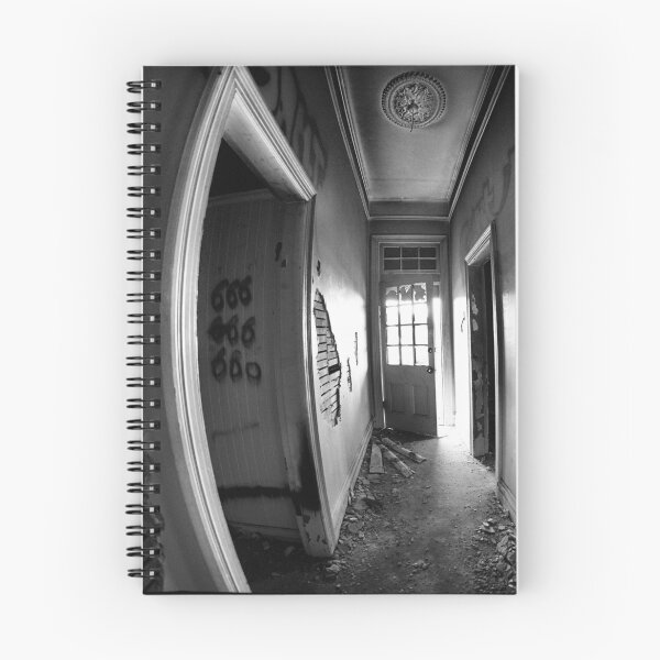 Artikelvorschau, Haus 666 # 01 entworfen und verkauft von Malcolm Heberle.