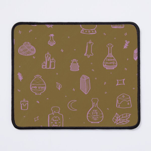 Aperçu de l'œuvre Potions All Over Print en cuir marron créée et vendue par HeyPixels.