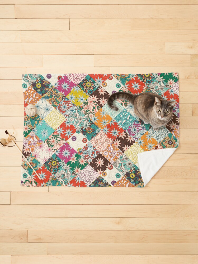 Pet Blanket, sarilmak patchwork designed and sold by Sharon Turner