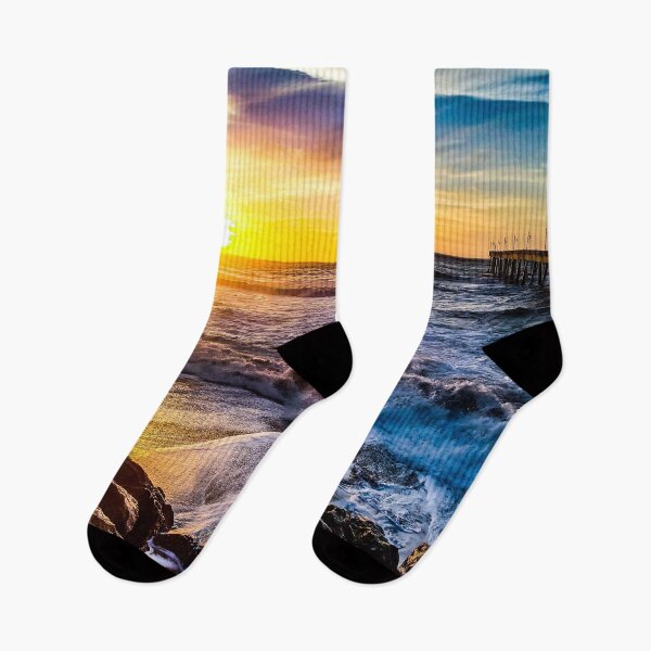 Item preview, Light Waves (Puesta de sol en la playa sobre el Océano Pacífico en Pacifica, California) - Colección de fotografía personal designed and sold by Rex Wyld.