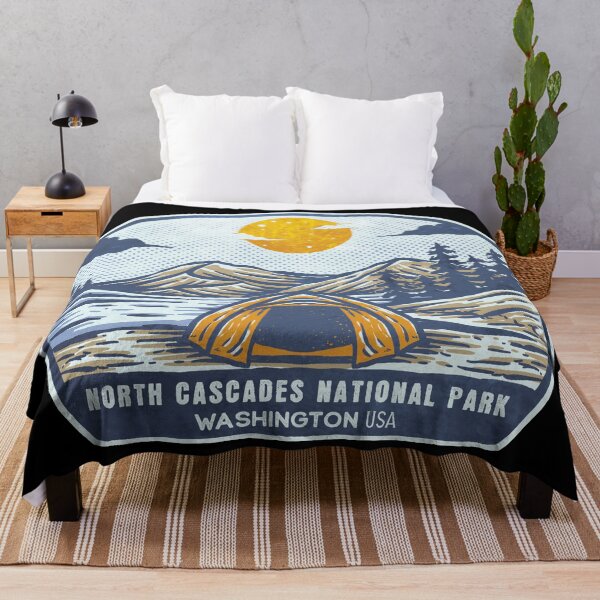 Artikelvorschau, Vintage Sunset Camp im North Cascades National Park entworfen und verkauft von JordanHolmes.
