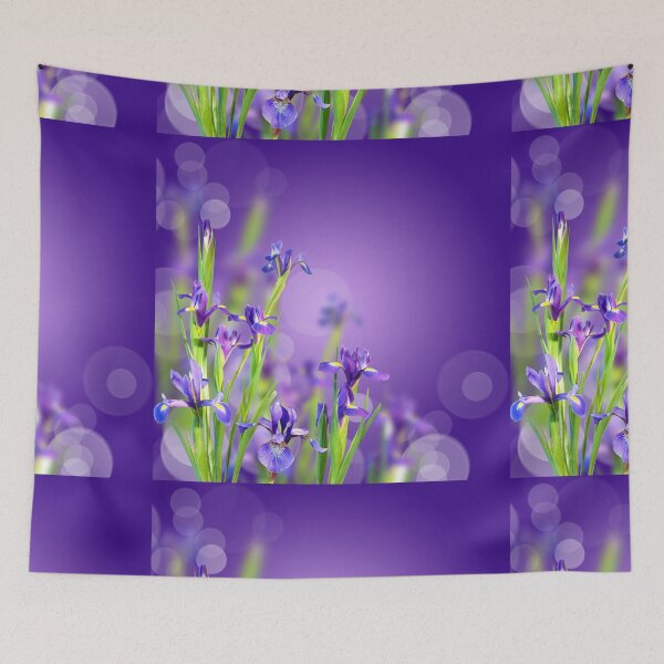 Aperçu de l'œuvre Illustration de fleurs d'iris violet créée et vendue par silviaol.