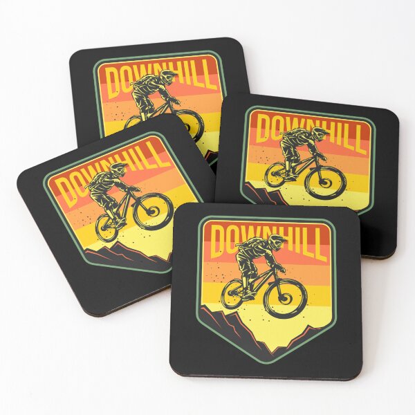 Artikelvorschau, Downhill-Mountainbike-Klassiker-T-Shirt entworfen und verkauft von cmarazdv.