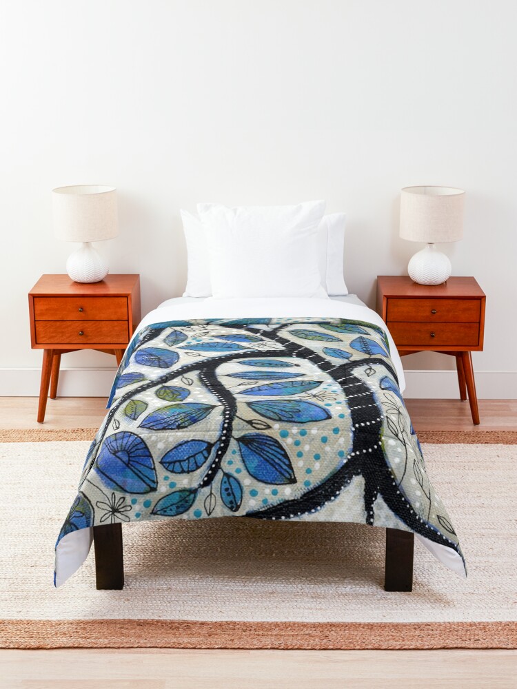 Alternate view of Why We Hope Comforter