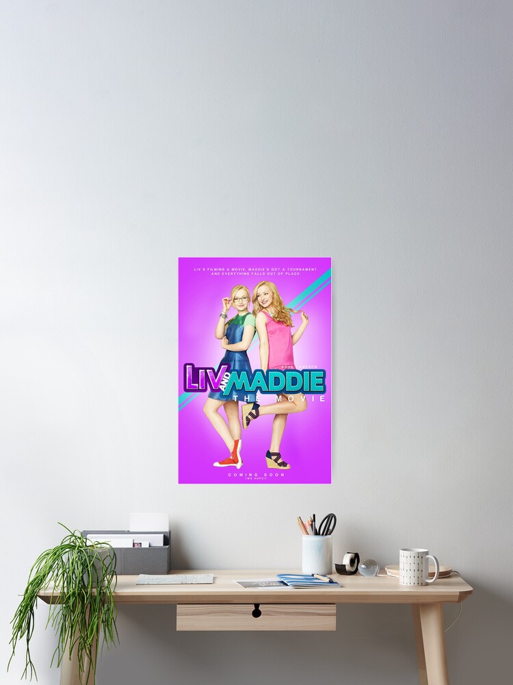 Imagen 2 de 3, Póster con la obra Vive Y Maddies Cameronork, diseñada y vendida por bjosie69.