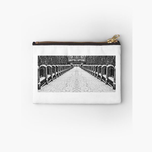 Aperçu de l'œuvre A Winter Wonderland créée et vendue par Lawrence Henderson.