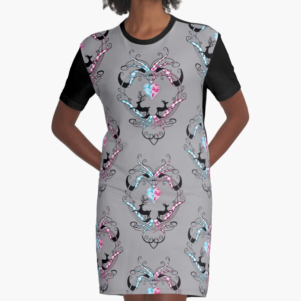 Hirsch Geweih Edelstein und Herz T-Shirt Kleid
