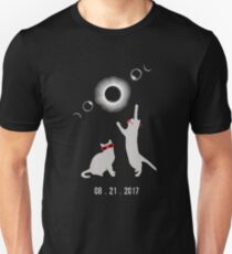 Cat totale Sonnenfinsternis lustig Slim Fit T-Shirt