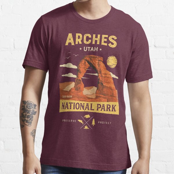 Arches National Park Vintage Utah T Shirt Essential T-Shirt