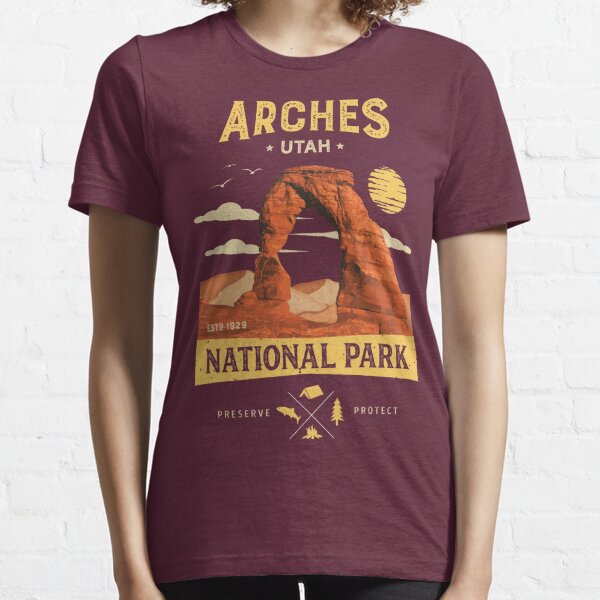 Arches National Park Vintage Utah T Shirt Essential T-Shirt