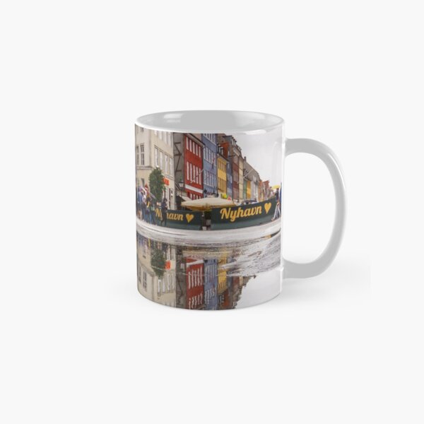 Rainy day reflections Classic Mug