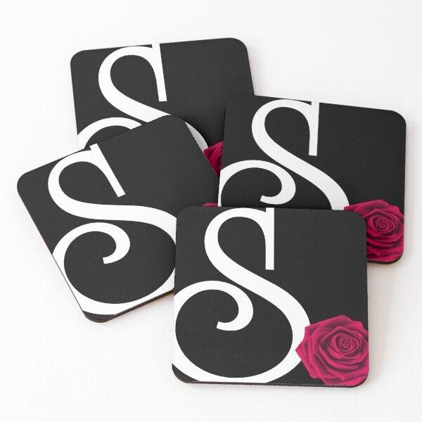 Artikelvorschau, Monogramm-Anfangsbuchstabe S mit roter Rose auf schwarzem Hintergrund entworfen und verkauft von PMDConcepts.