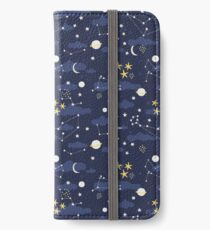 Kosmos, Mond und Sterne. Astronomie-Muster iPhone Flip-Case/Hülle/Skin