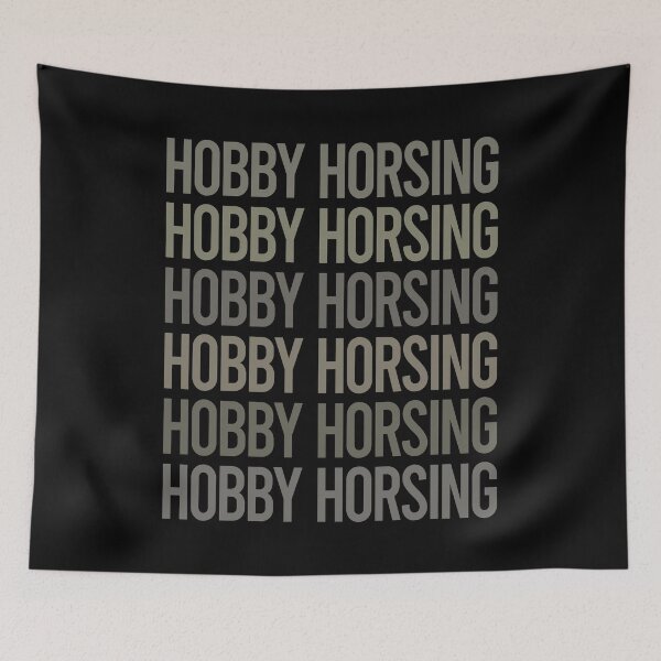 Artikelvorschau, Graues Text-Kunst-Hobbyhorsing-Pferd Hobbyhorsing-Hobbypferd entworfen und verkauft von TarynBrown3126.