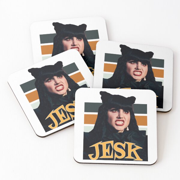 Artikelvorschau, Nadja Jesk What We Do in The Shadows Vintage Lustiges Neuheitsgeschenk für Fans, für Männer und Frauen, Geschenk zum Halloween-Tag, Erntedankfest, Weihnachtstag entworfen und verkauft von Big Twelve.